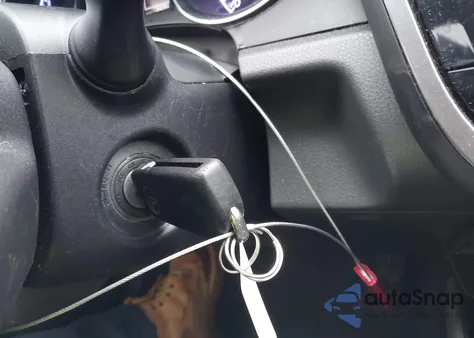 2019 Toyota Camry Le z USA, uszkodzony, nr VIN 4T1B11HK0KU178953